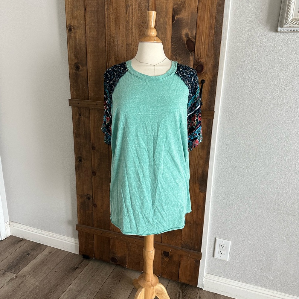 Women's Short Sleeve Top - Teal and Floral